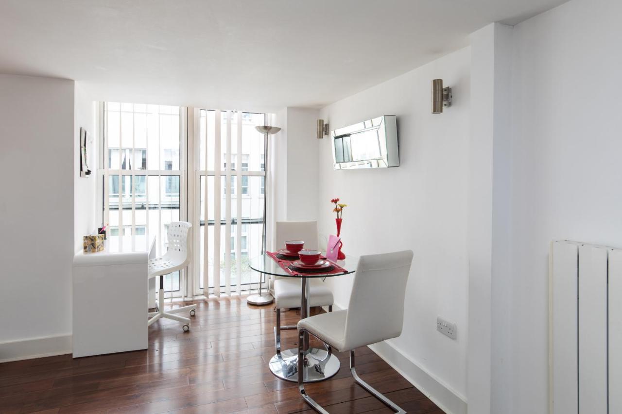 My London Holiday Home Exterior photo