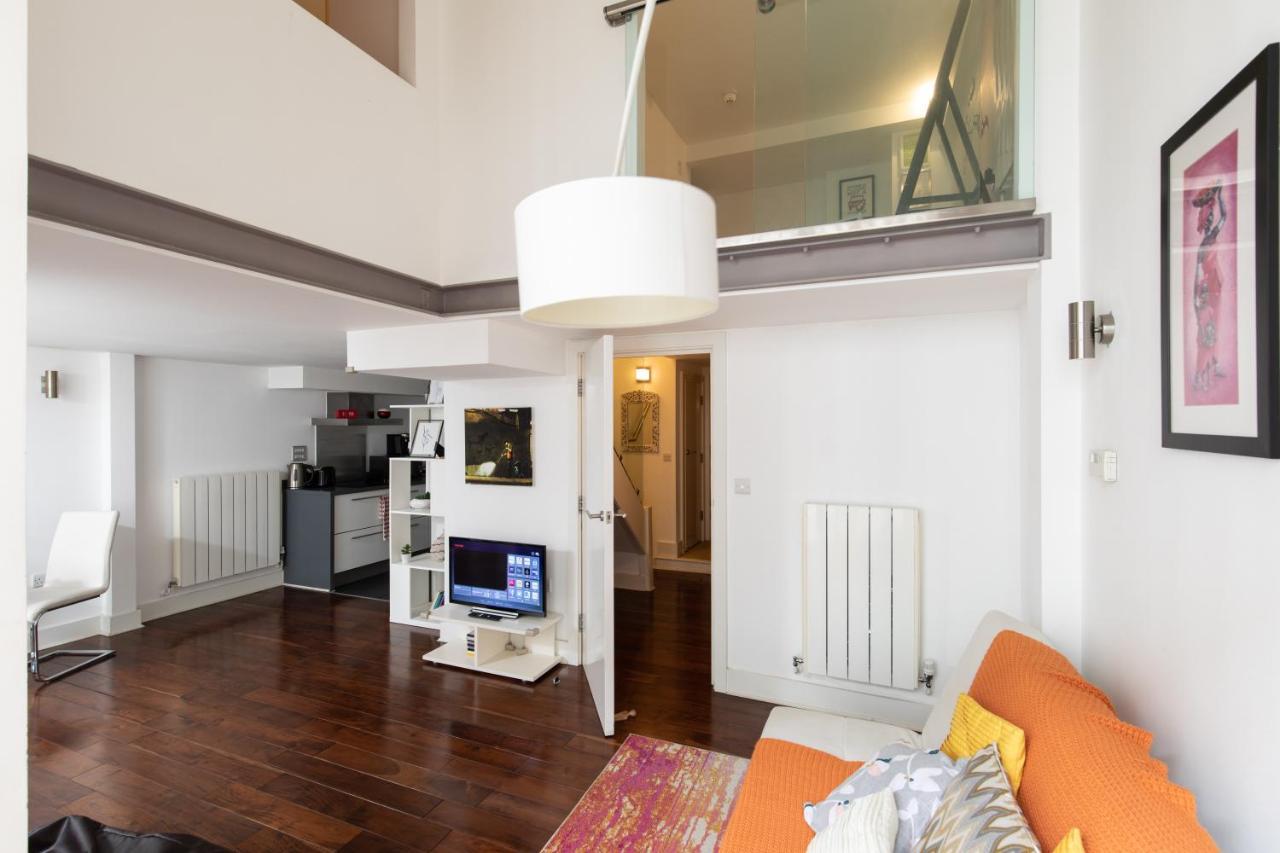 My London Holiday Home Exterior photo